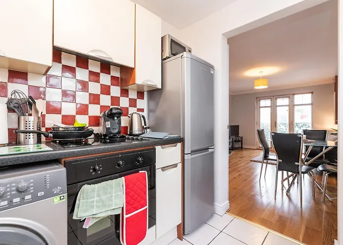 Apartman Holywell Rise Swords